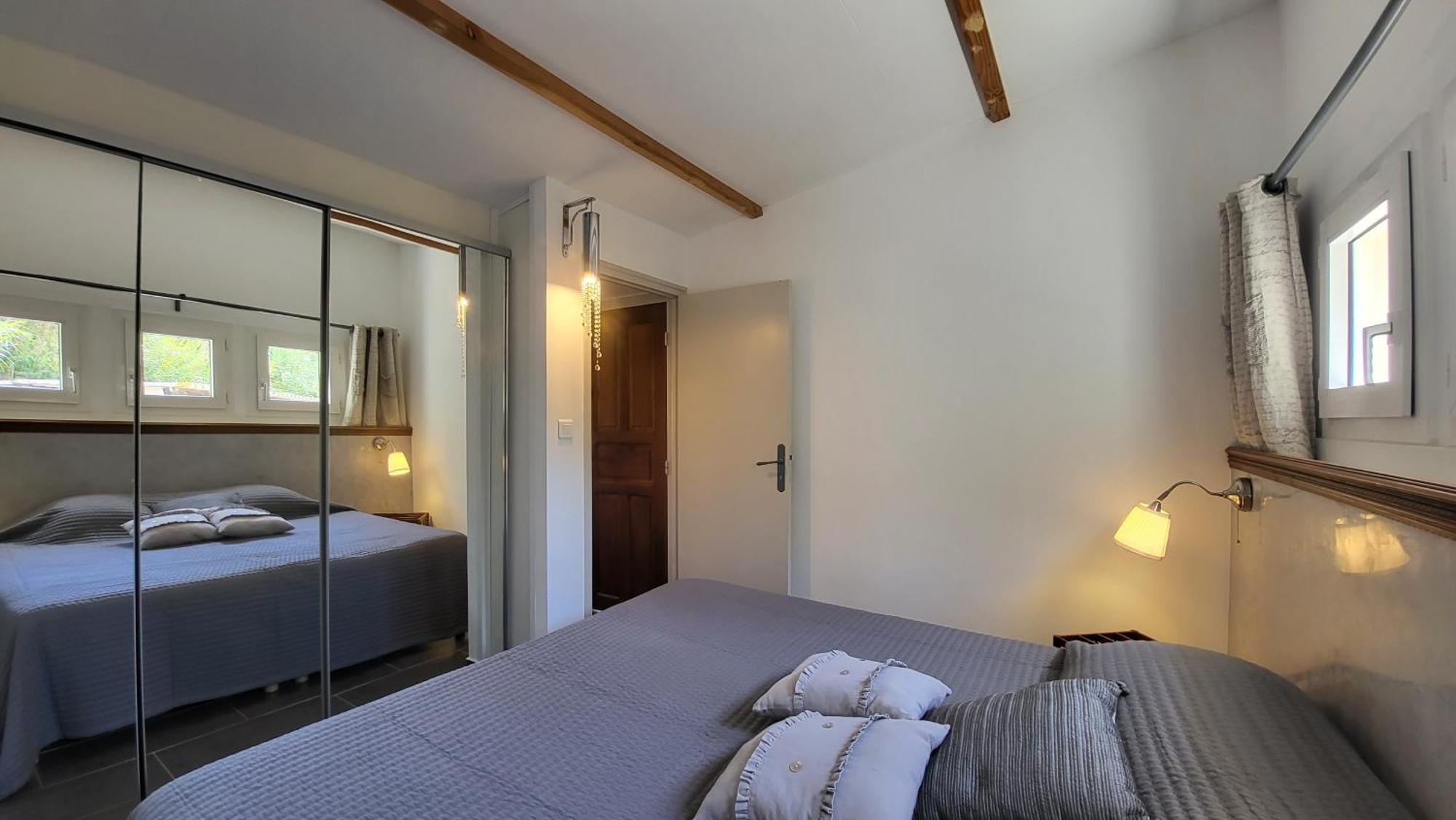 Residence Di A Serra Calvi  Luaran gambar