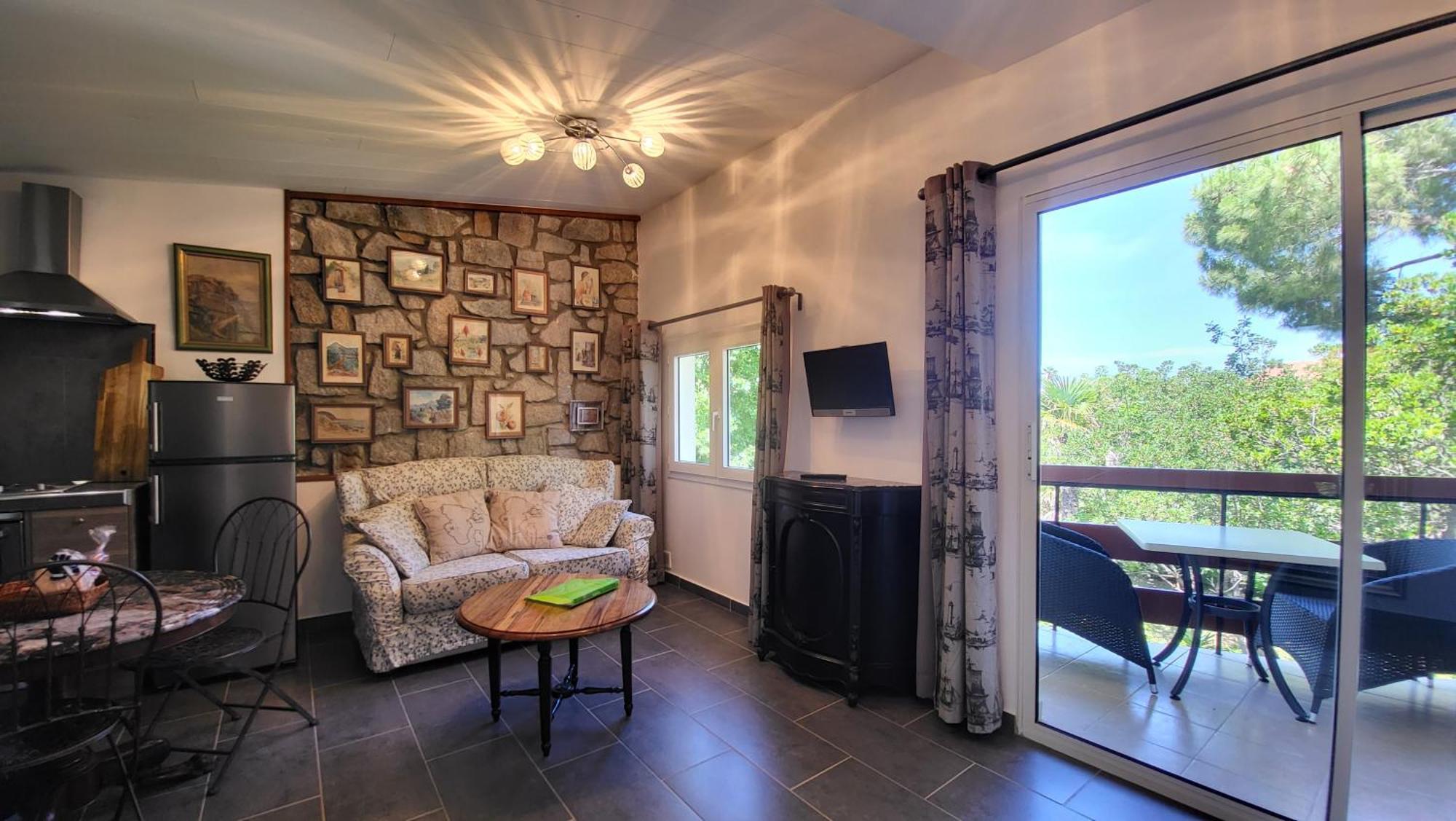 Residence Di A Serra Calvi  Luaran gambar